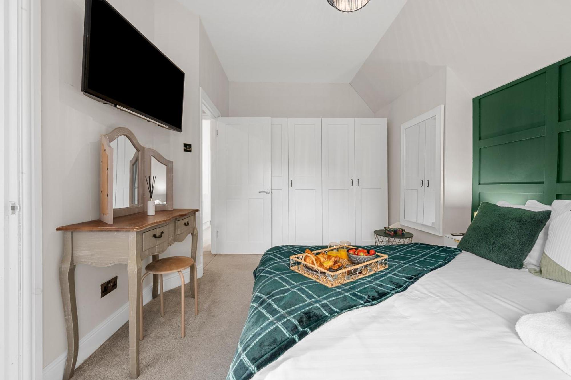 Relax At Little Hawkcliffe Villa Steeton Exterior foto