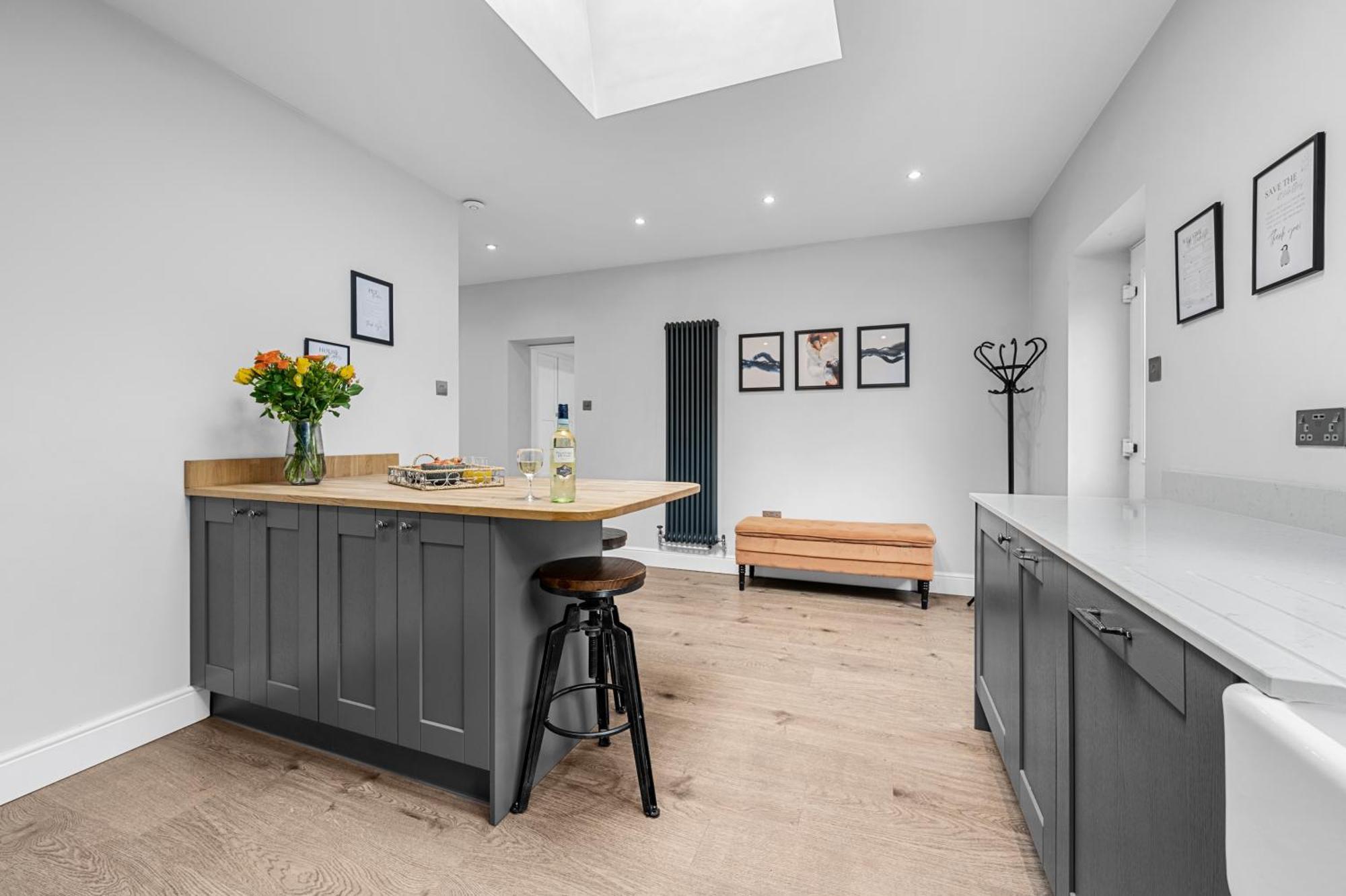Relax At Little Hawkcliffe Villa Steeton Exterior foto